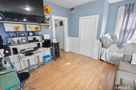 61 Hillside Street West Haven CT 06516