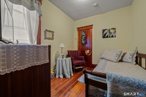 317 Wall Street Meriden CT 06450