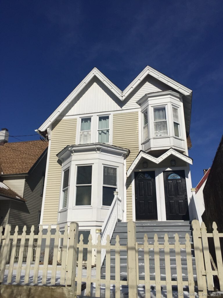 10-12 Cottage Place Bridgeport CT 06604