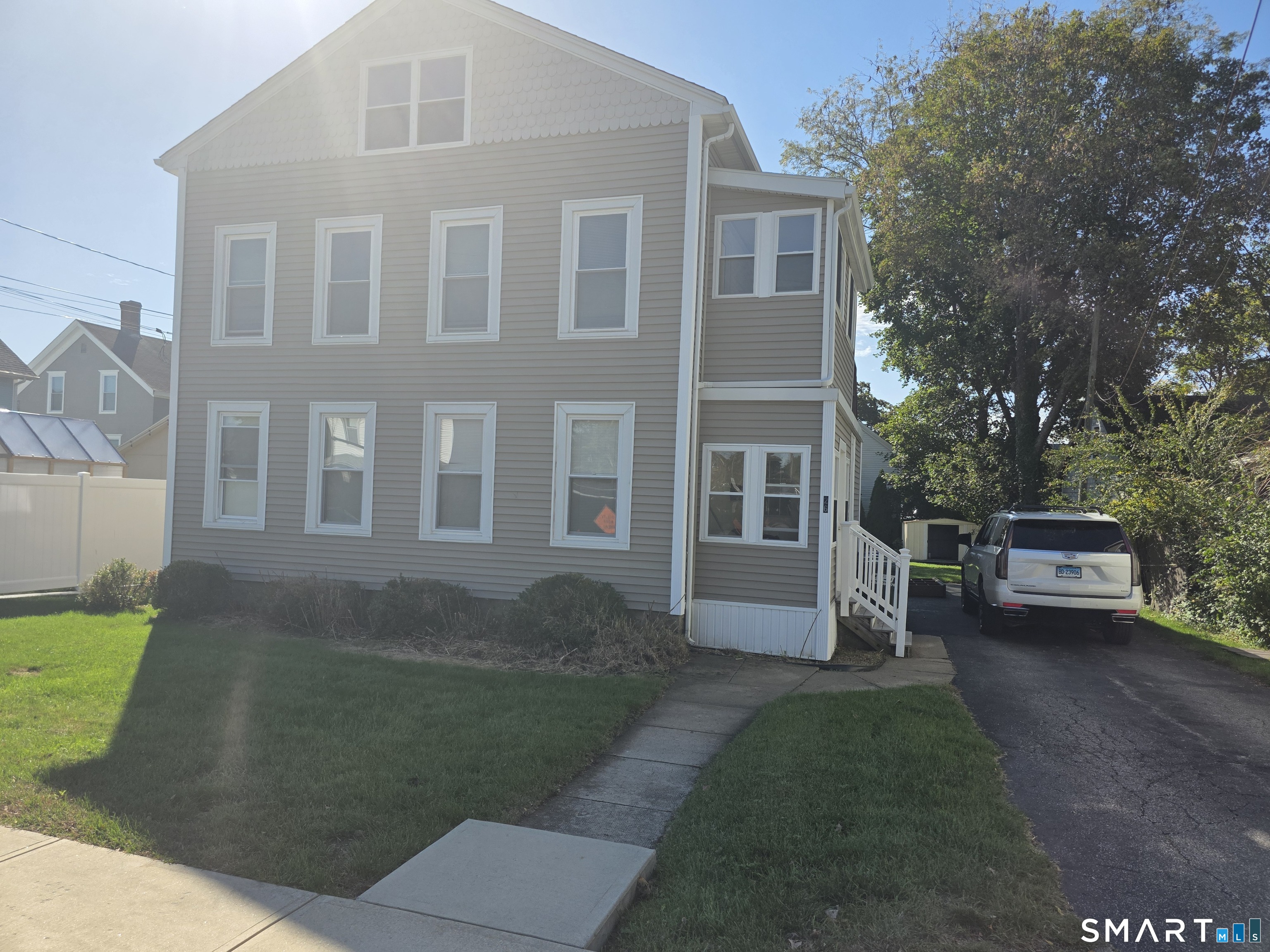26 Palmer Street Stonington CT 06379