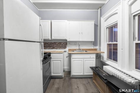 216 East Main Street Meriden CT 06450