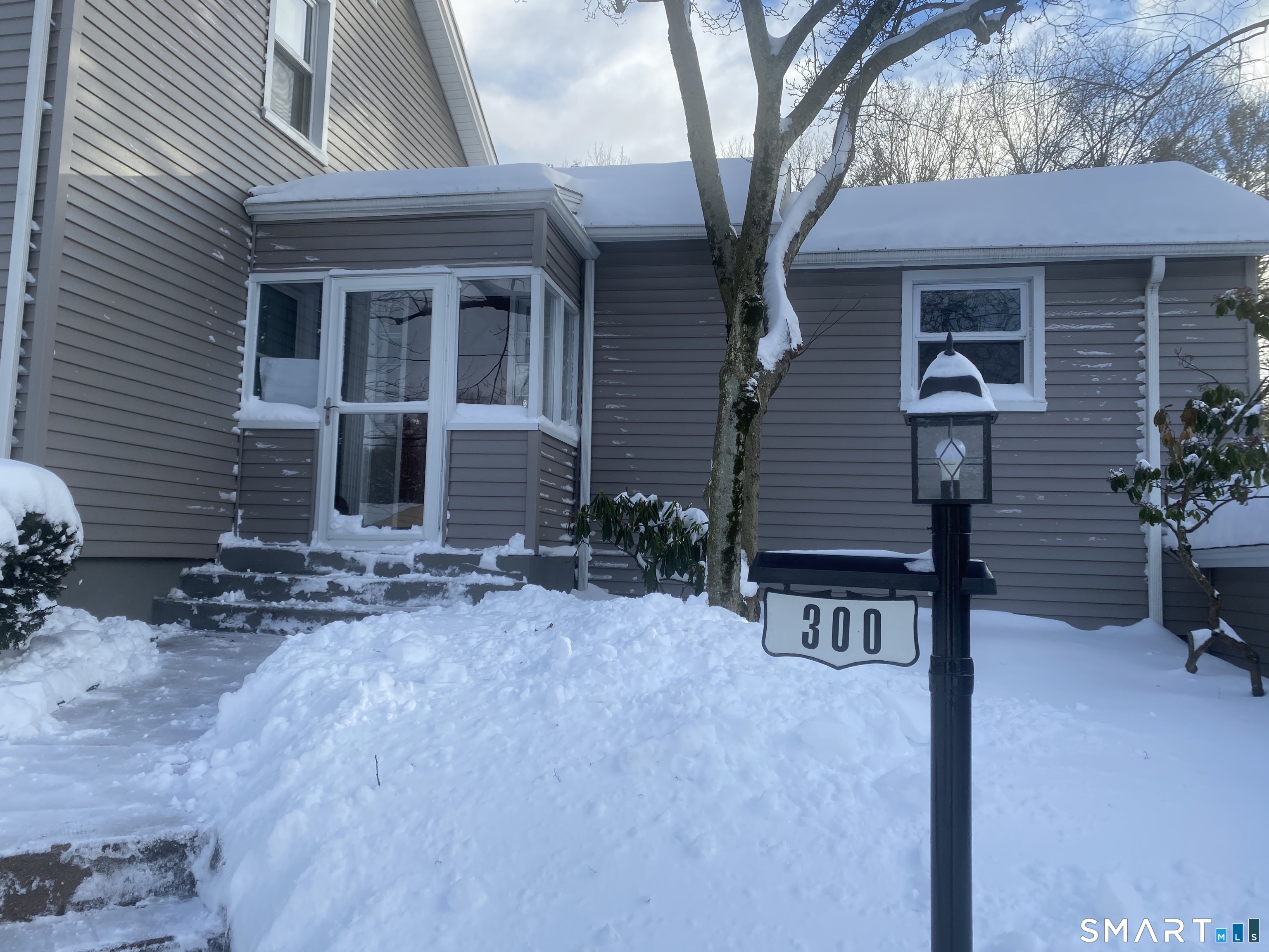 300 Charter Oak Street Manchester CT 06040