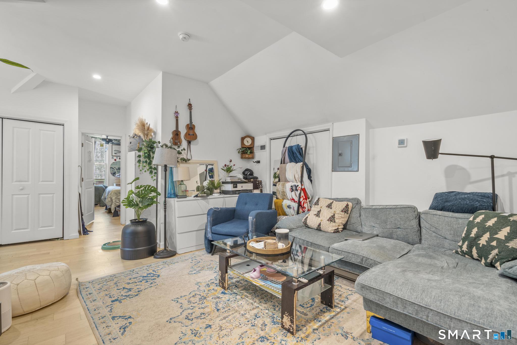 84 Lawrence Street New Haven CT 06511