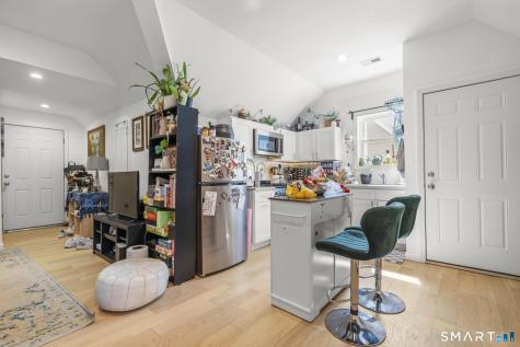 84 Lawrence Street New Haven CT 06511