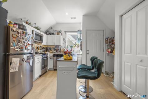 84 Lawrence Street New Haven CT 06511