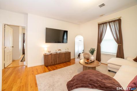 257 Saint John Street New Haven CT 06511