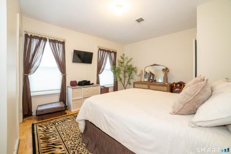 257 Saint John Street New Haven CT 06511