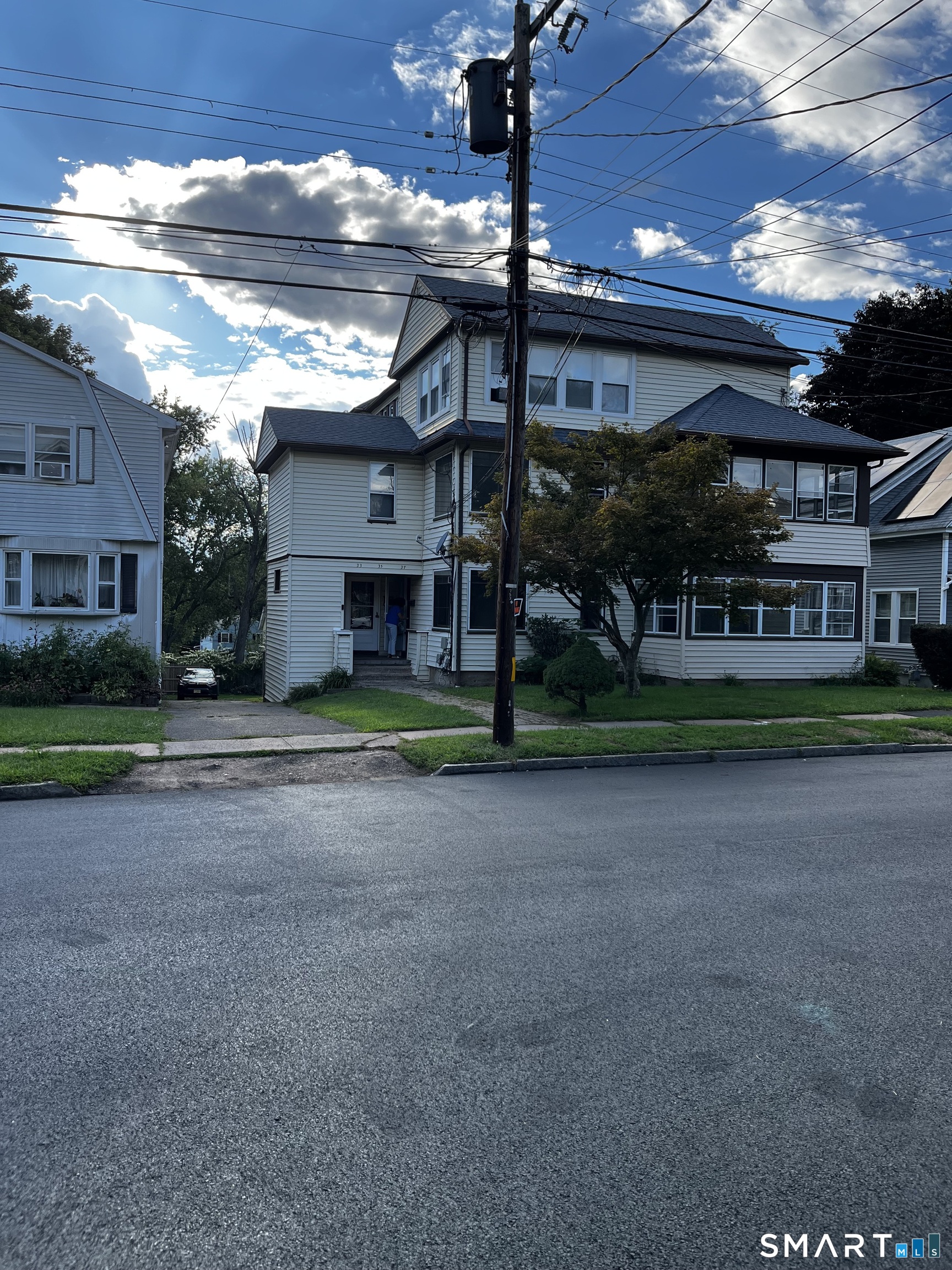 33-37 Francis Street East Hartford CT 06108