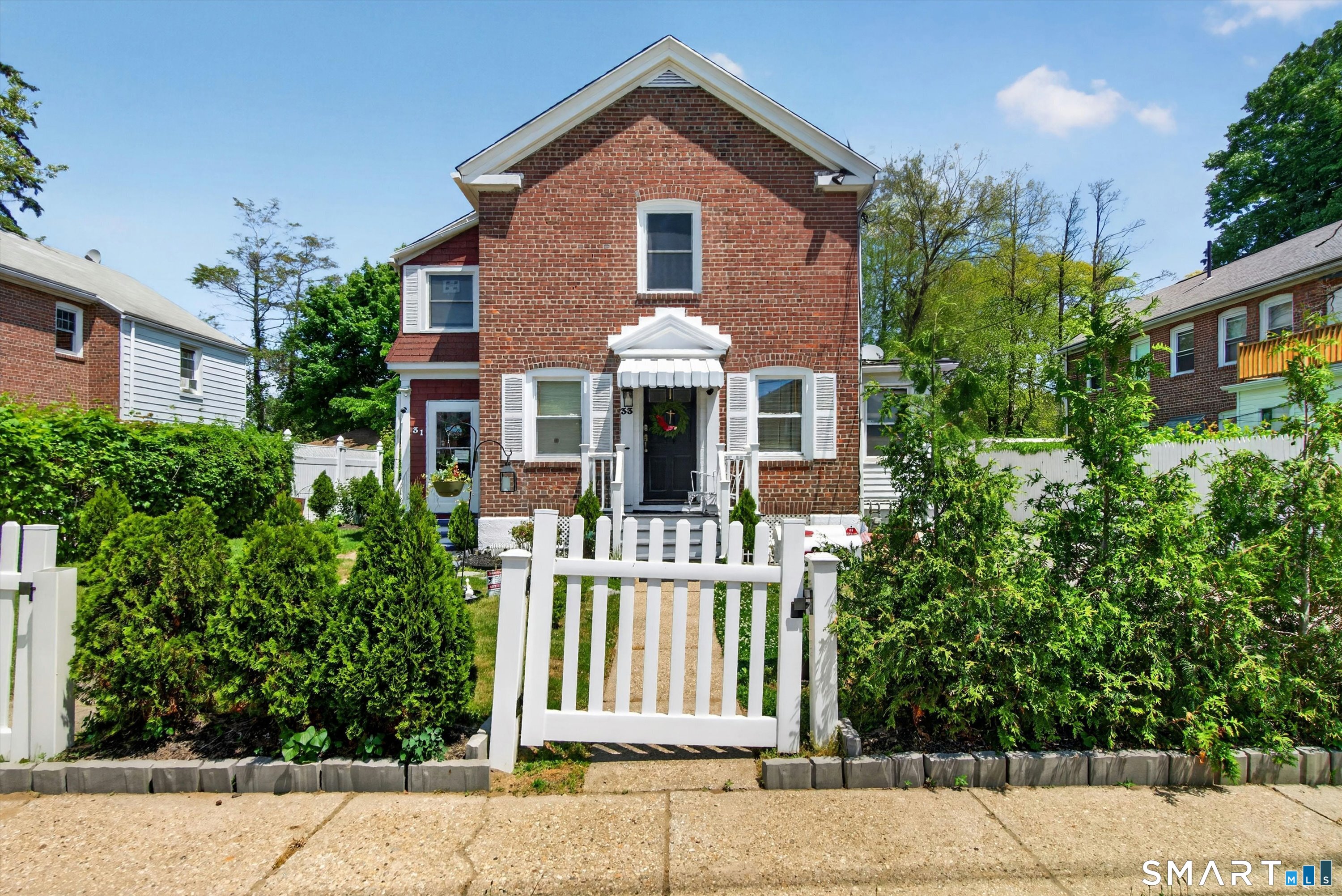 31-33 Plymouth Street Bridgeport CT 06610