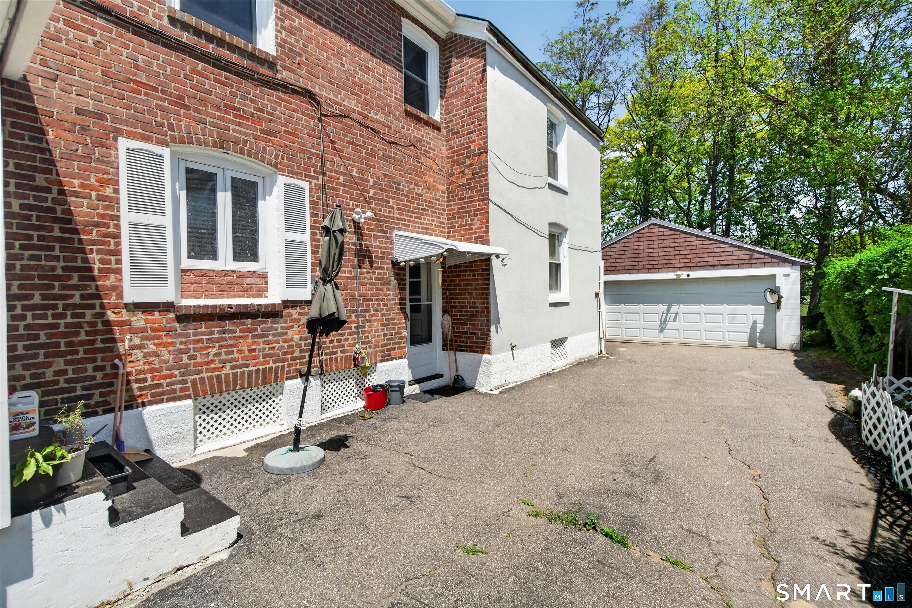 31-33 Plymouth Street Bridgeport CT 06610