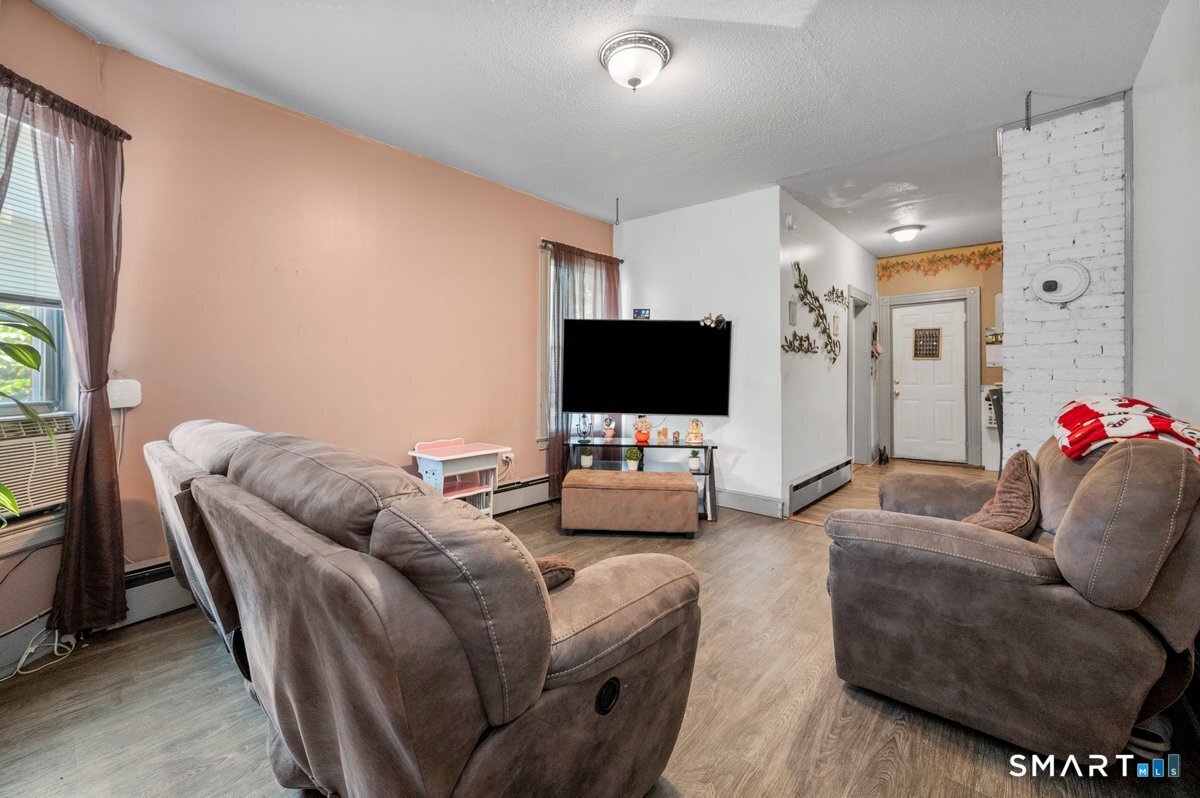 37 Capen Street Hartford CT 06120