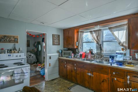 62-64 Chapman Street Putnam CT 06260