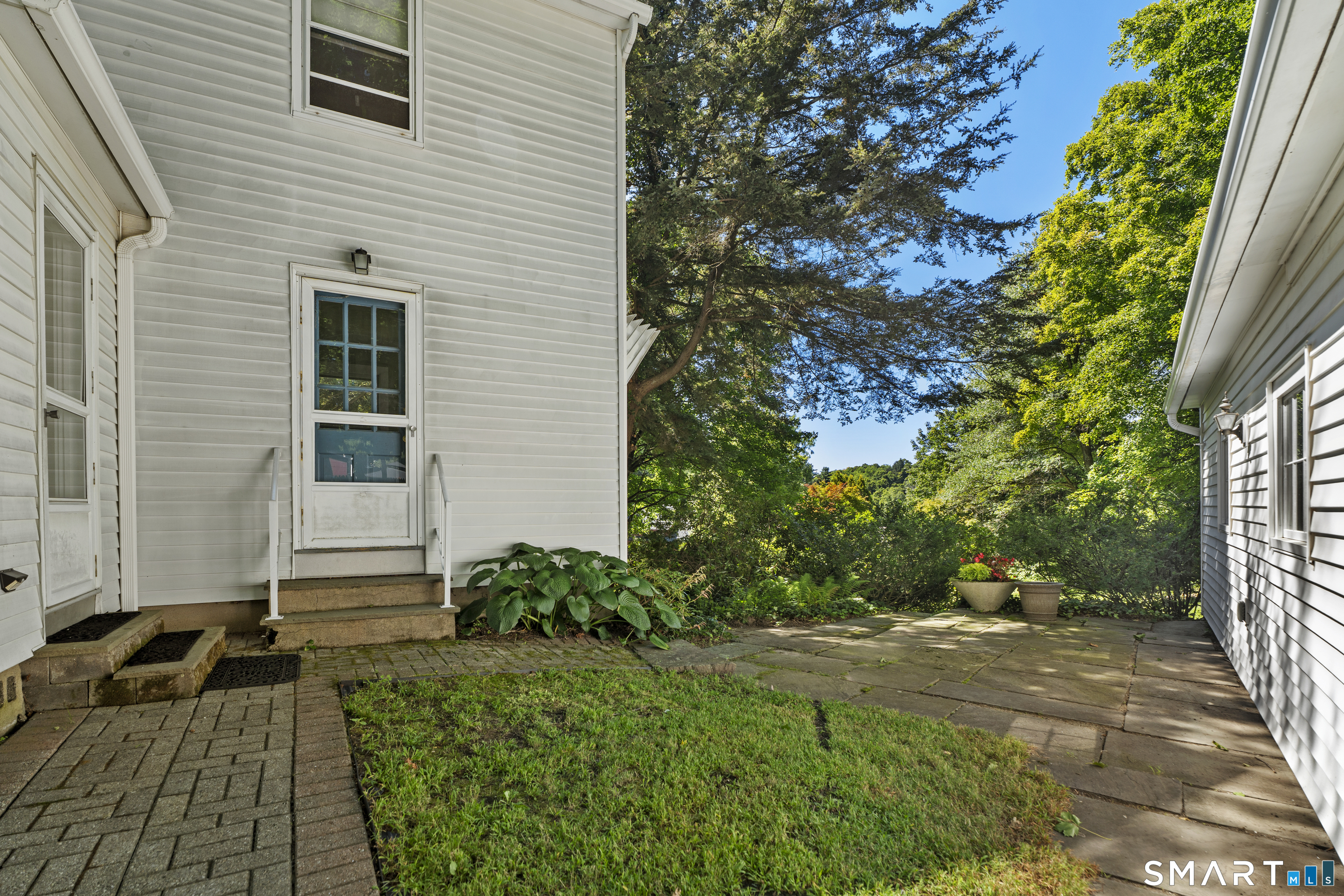 92 Porter Street Watertown CT 06795