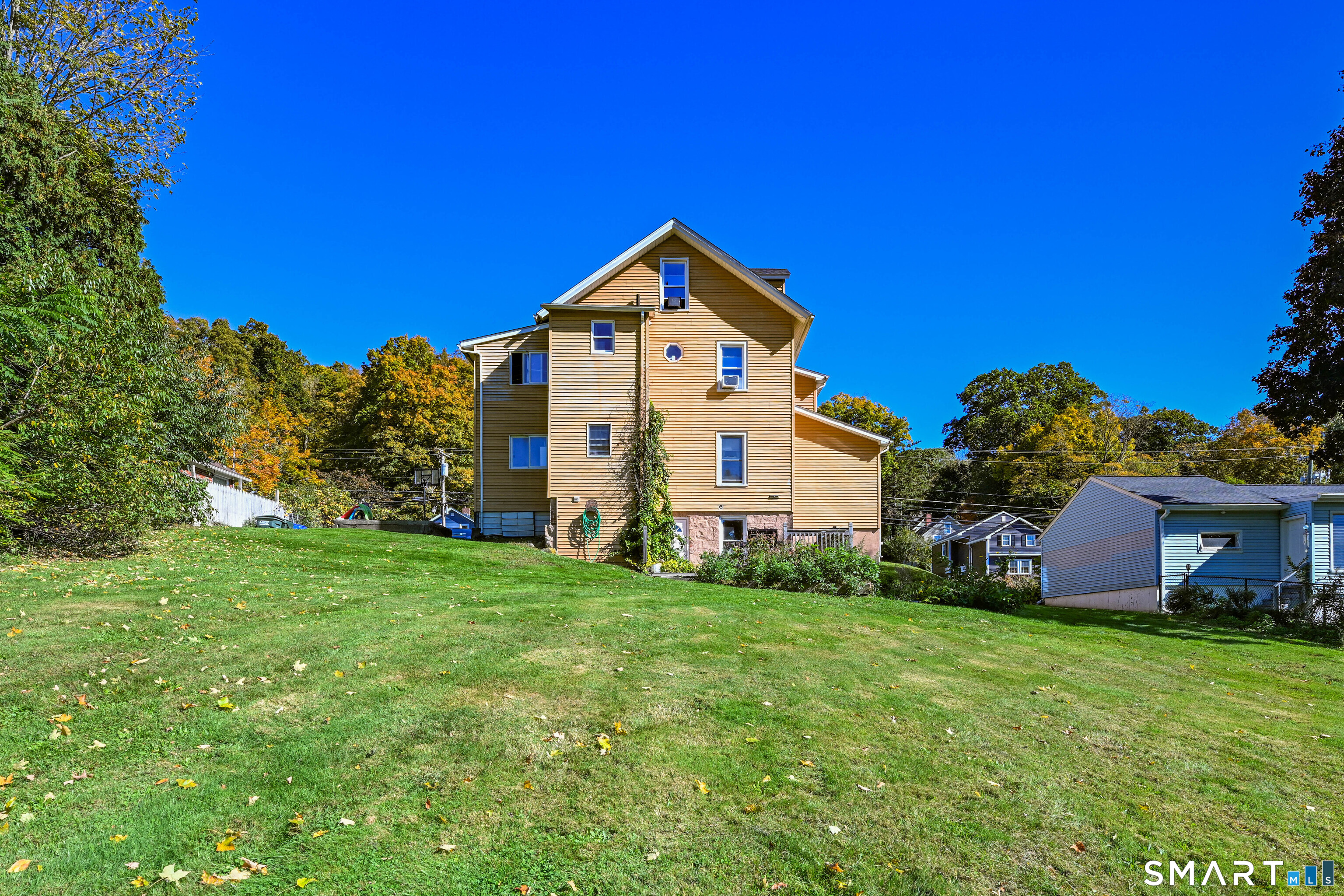 63 Litchfield Street Thomaston CT 06787
