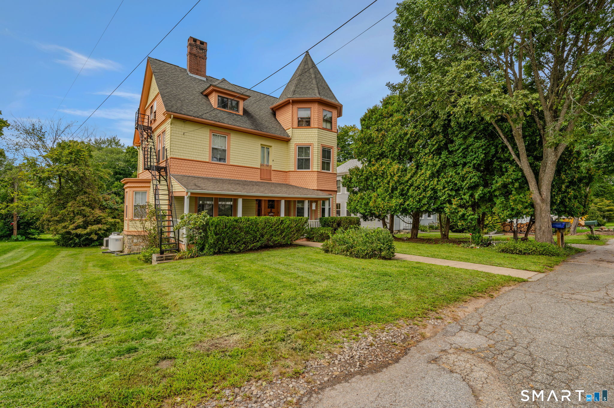 23 Plains Road East Haddam CT 06469
