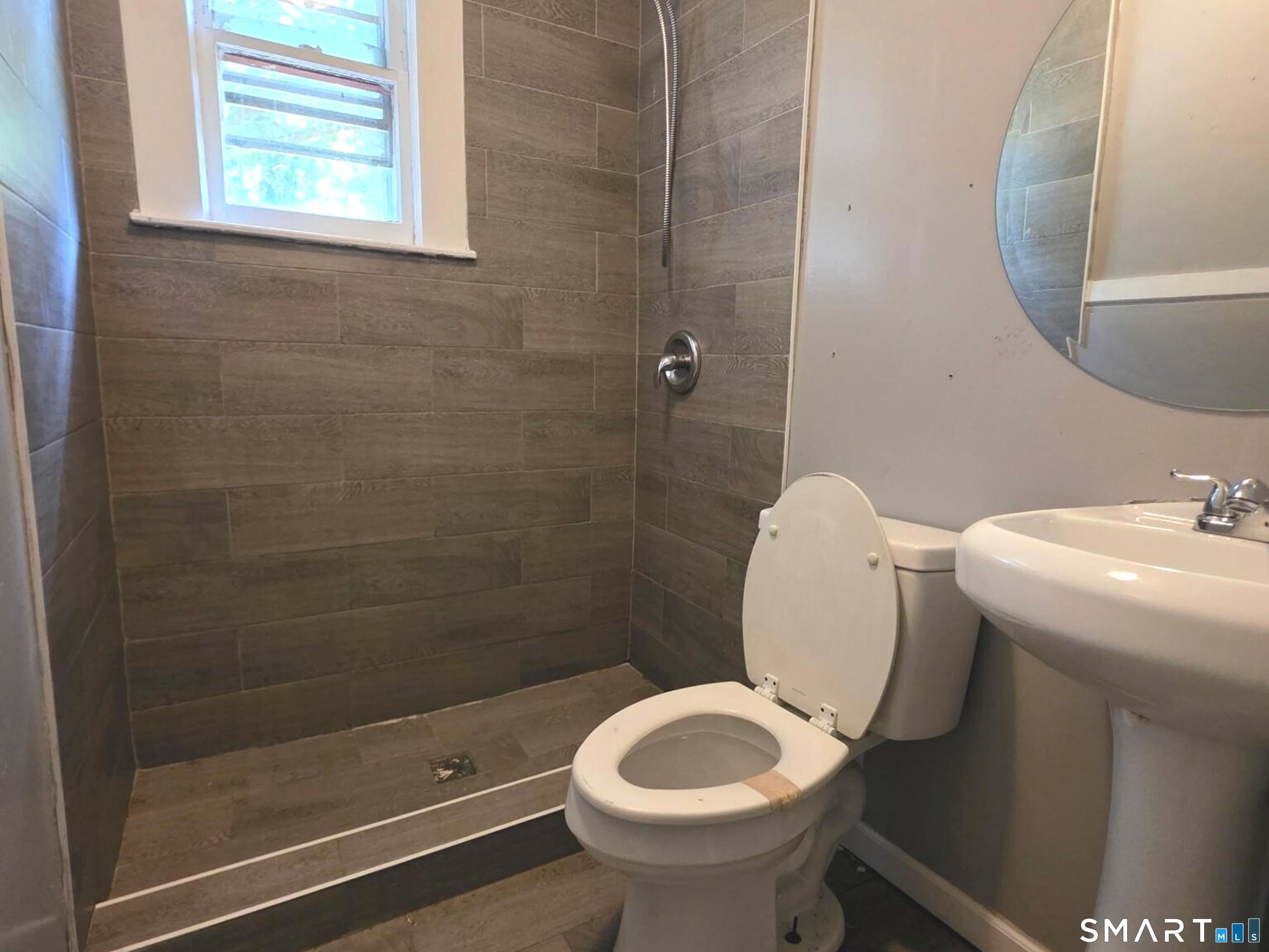 17 Hawthorne Terrace Torrington CT 06790