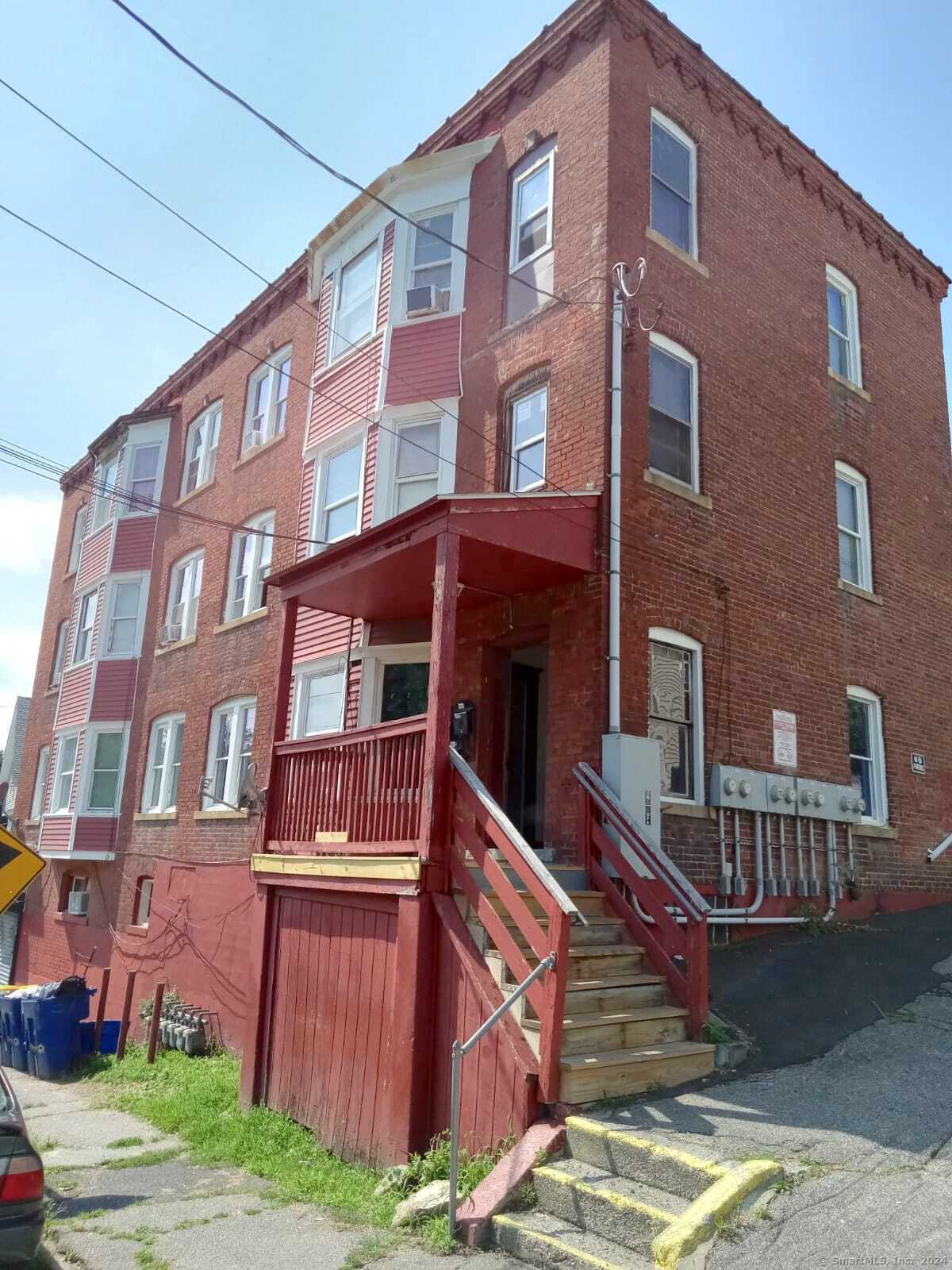 121 Lounsbury Street Waterbury CT 06706