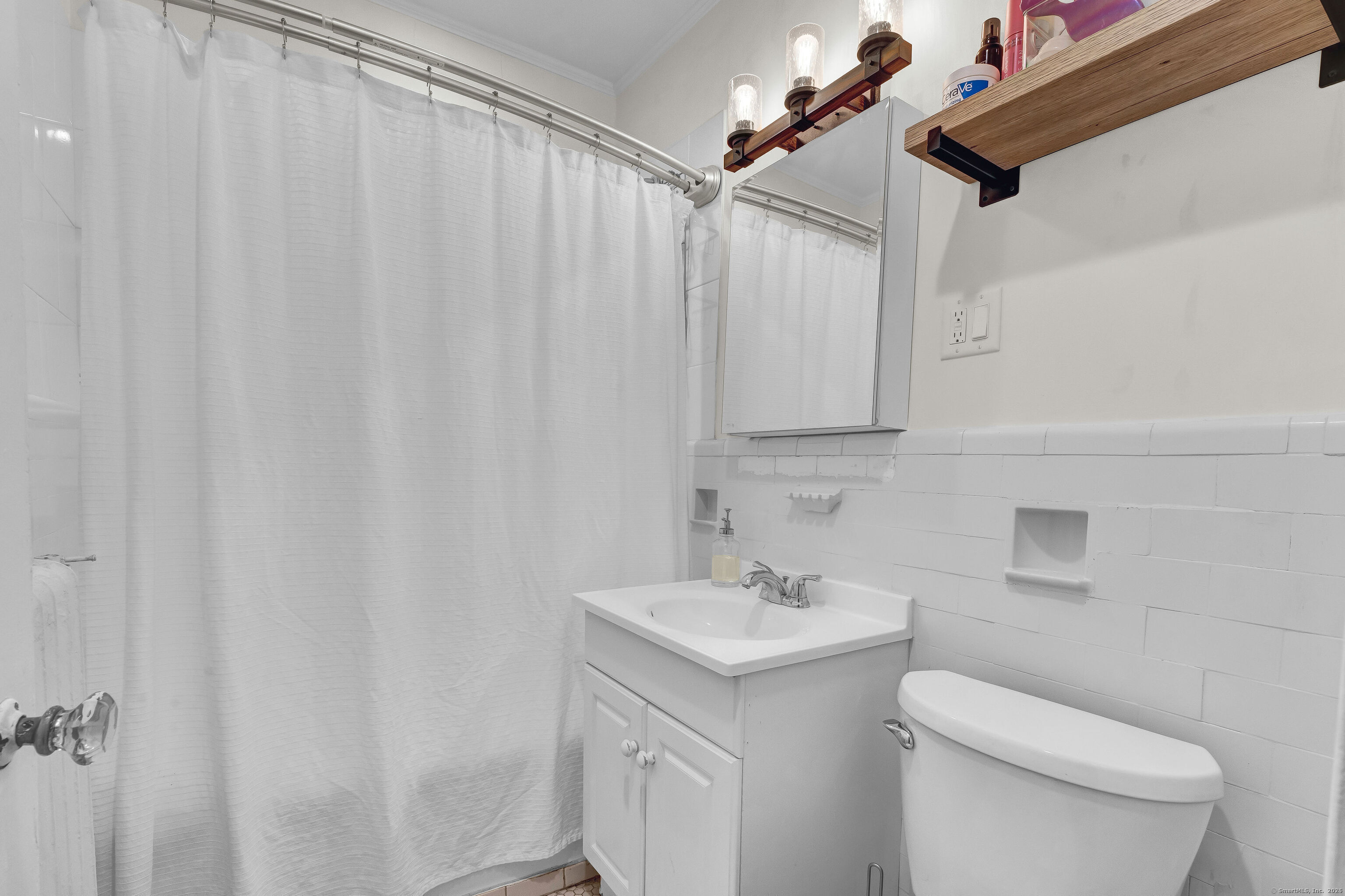 28 Whitney Street Hartford CT 06105