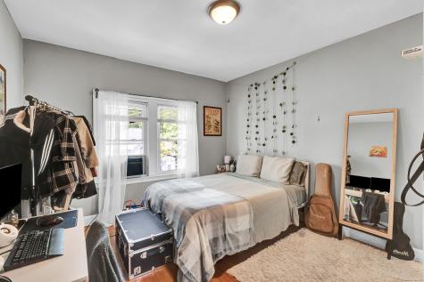 28 Whitney Street Hartford CT 06105