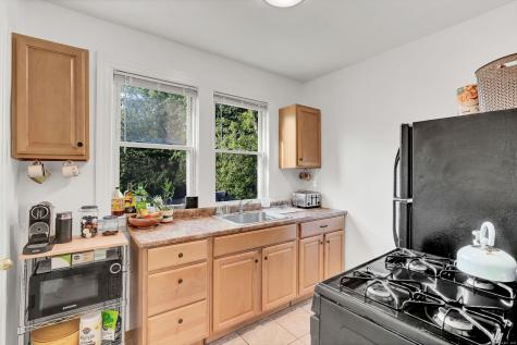 28 Whitney Street Hartford CT 06105