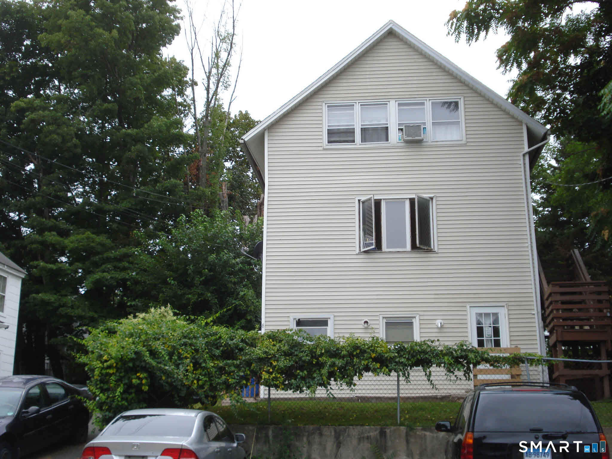 8 Dudley Street Bristol CT 06010