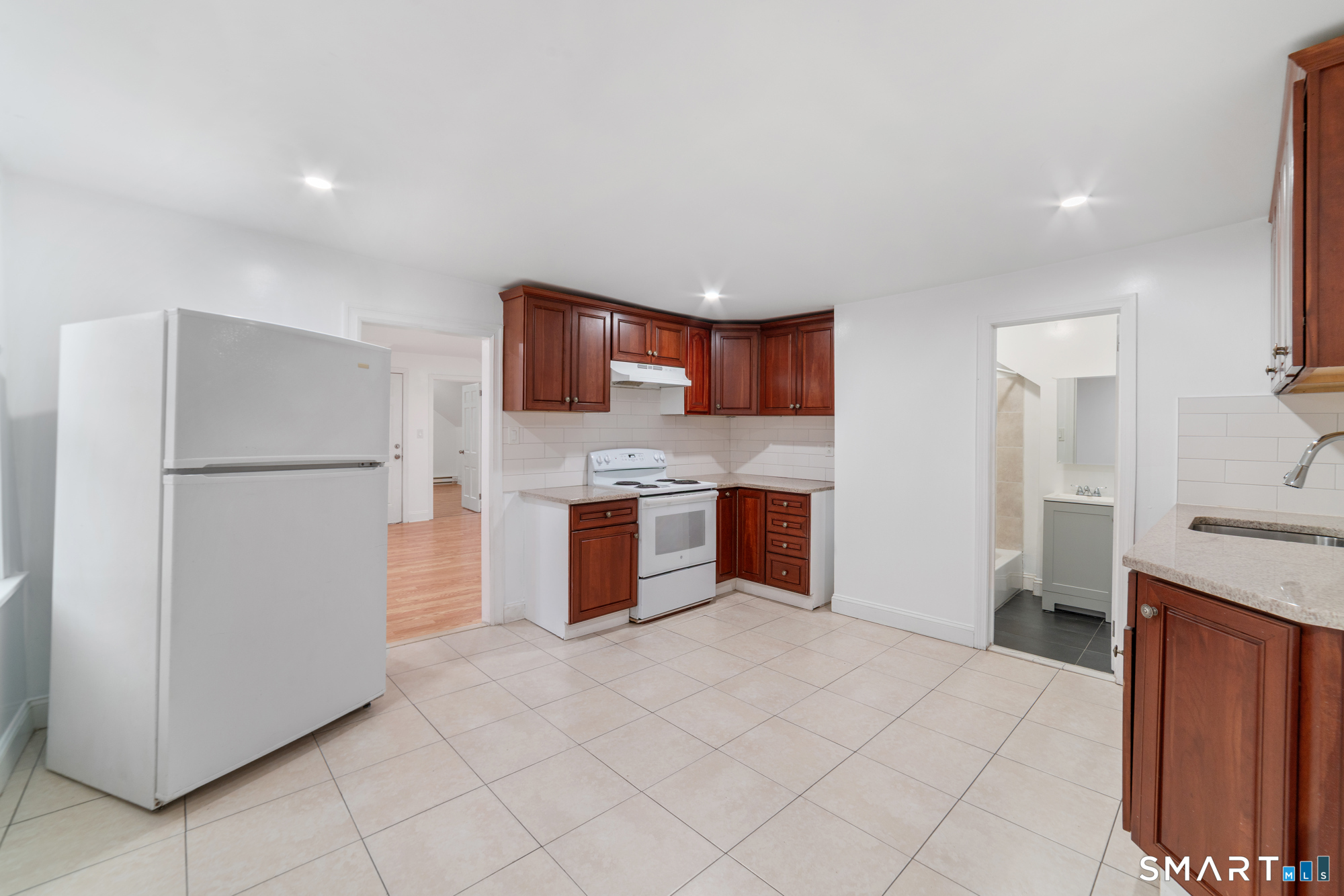 23 James Street Waterbury CT 06708