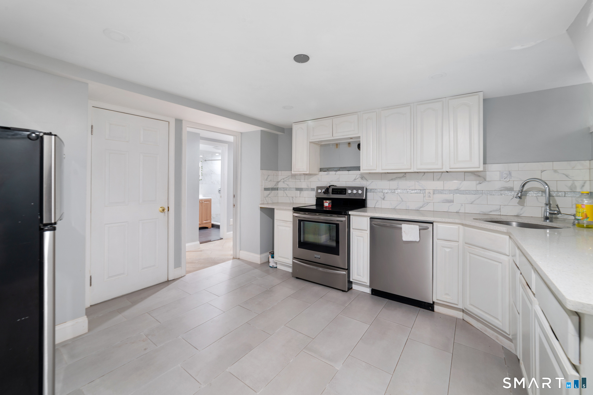 23 James Street Waterbury CT 06708
