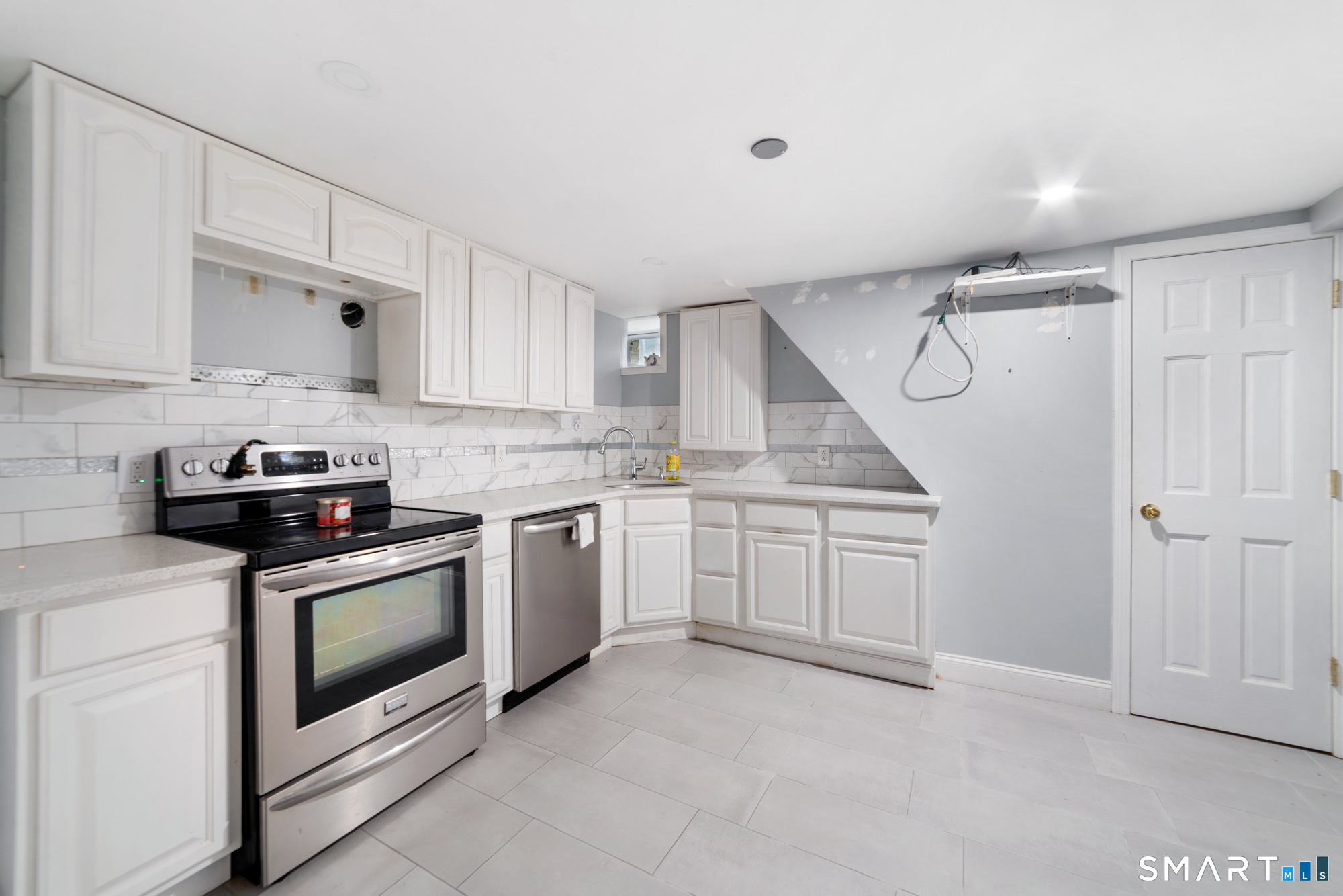 23 James Street Waterbury CT 06708