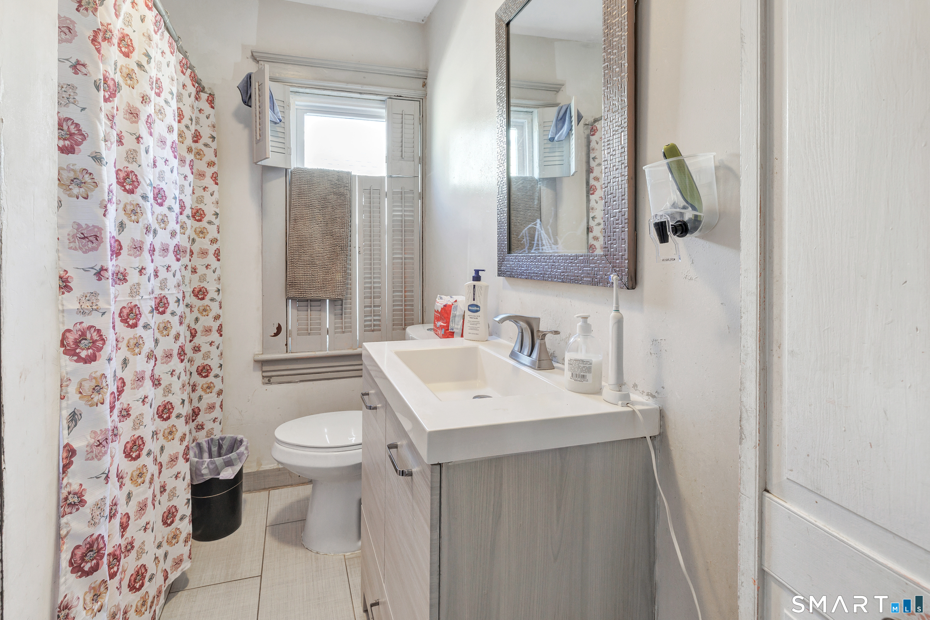 619 Brooks Street Bridgeport CT 06608
