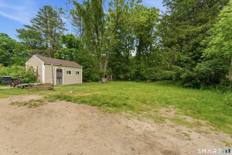 100-102 Taftville Occum Road Norwich CT 06360