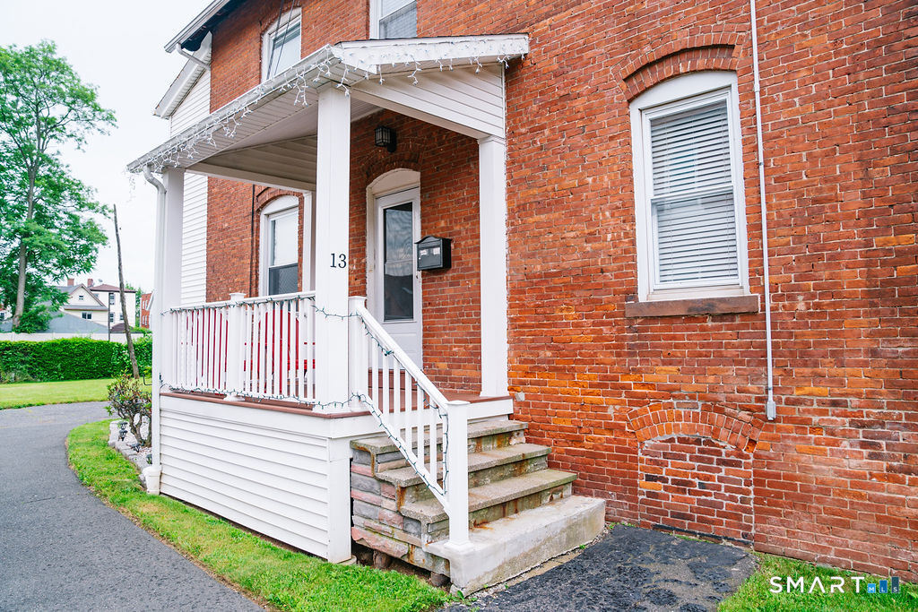 13 Warner Street Hartford CT 06114