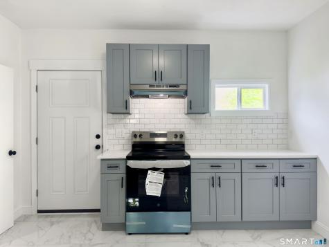 16 Winthrop Street Meriden CT 06451