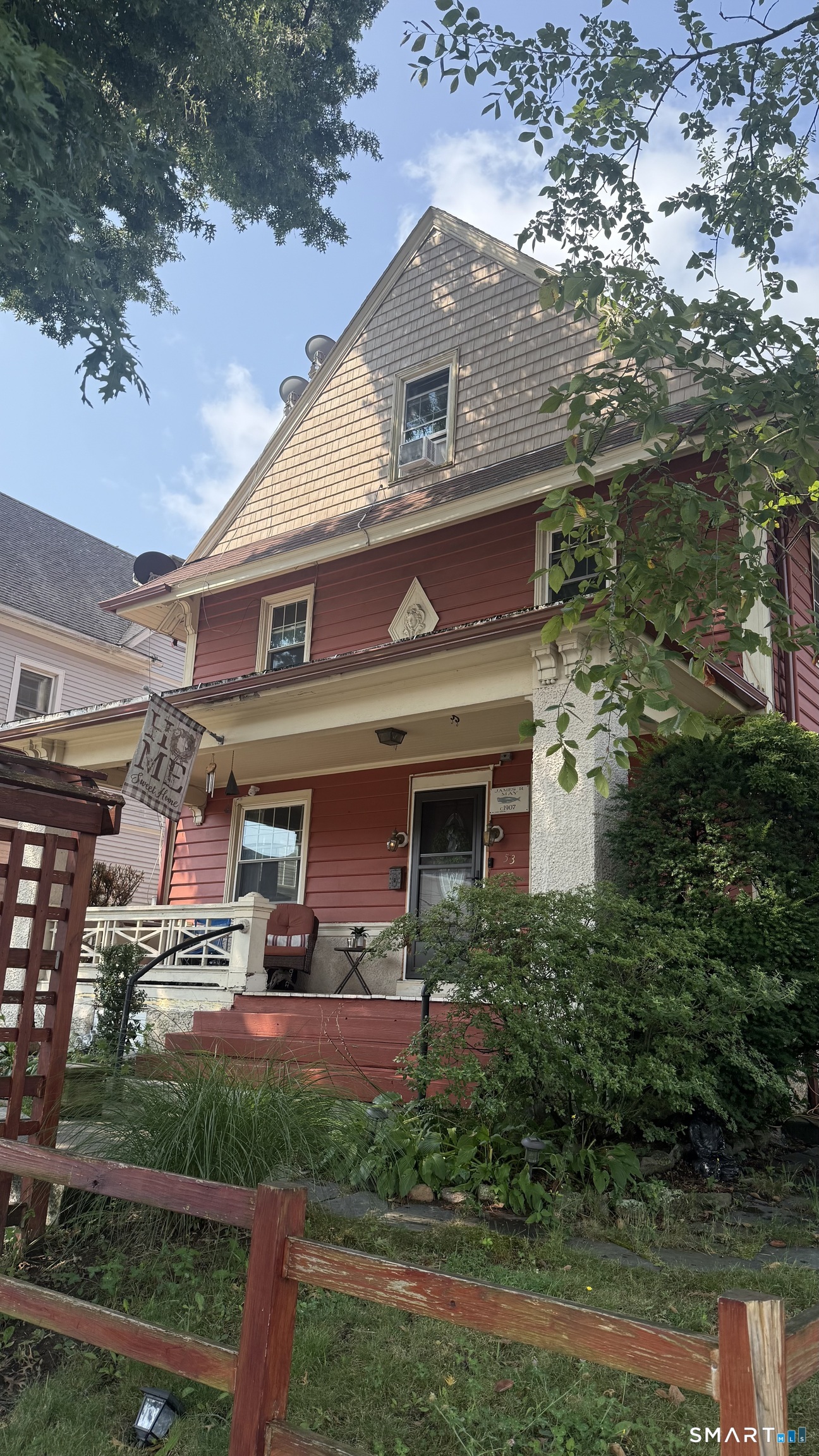 53 Montauk Avenue New London CT 06320