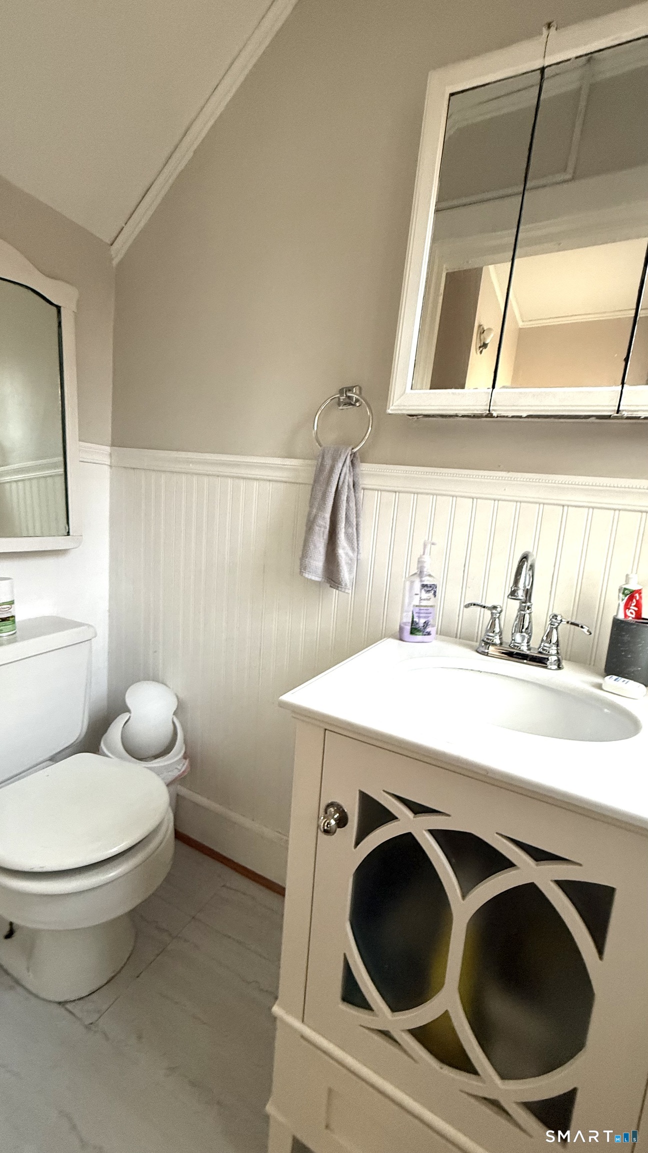 53 Montauk Avenue New London CT 06320