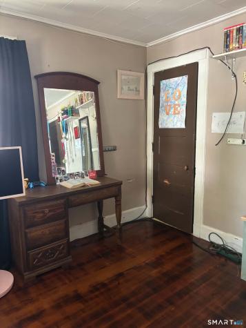 53 Montauk Avenue New London CT 06320