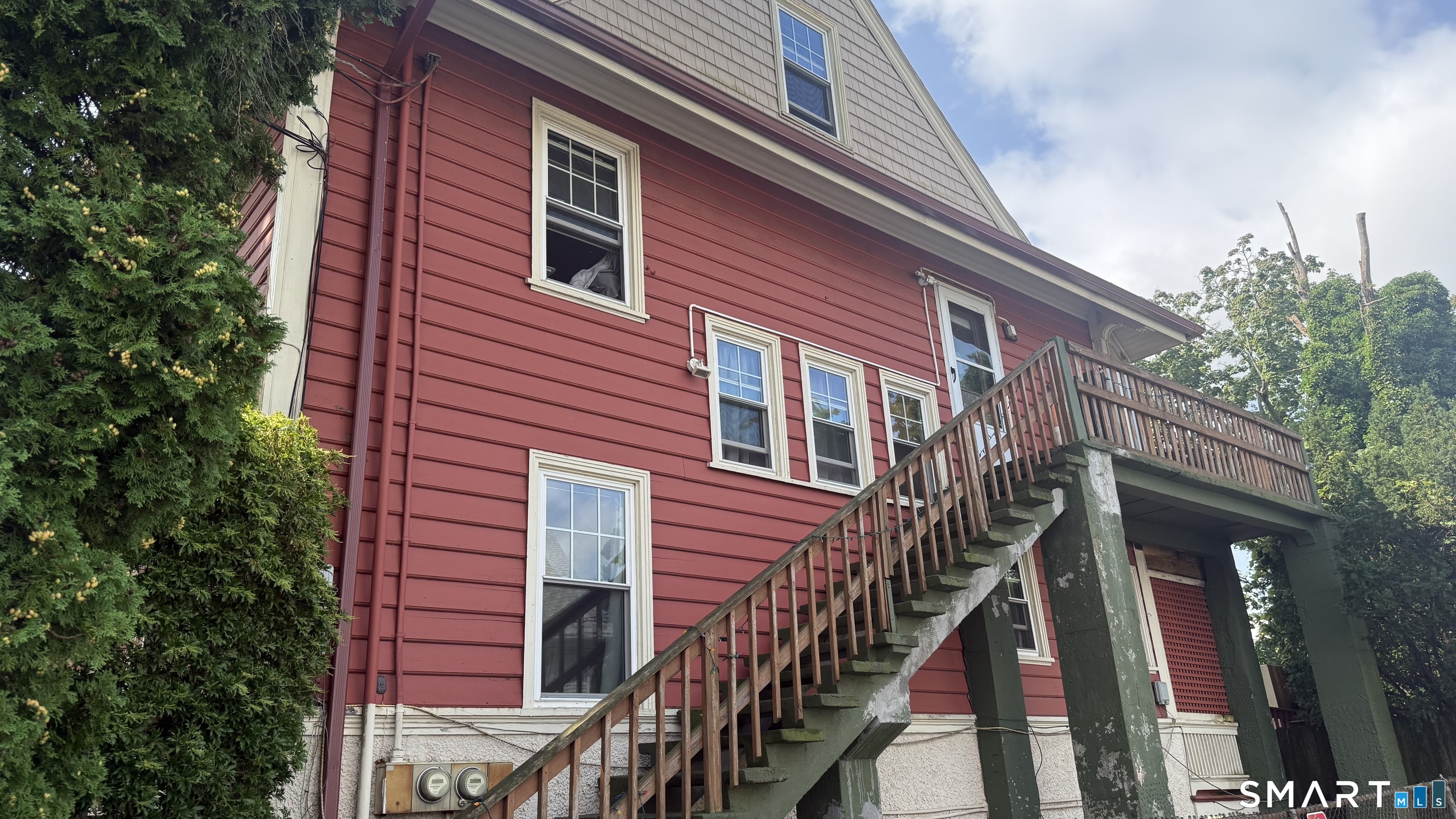 53 Montauk Avenue New London CT 06320