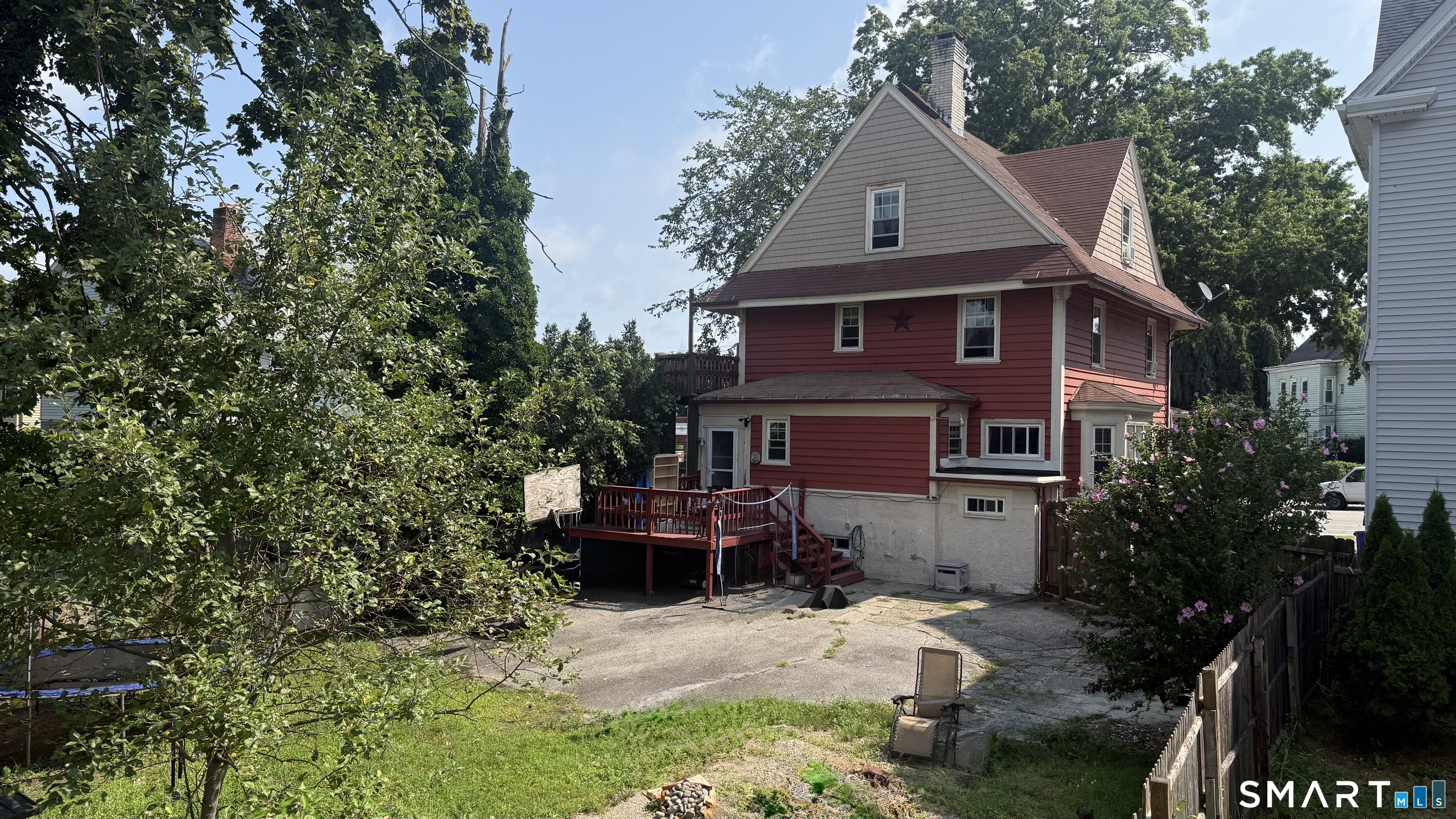 53 Montauk Avenue New London CT 06320