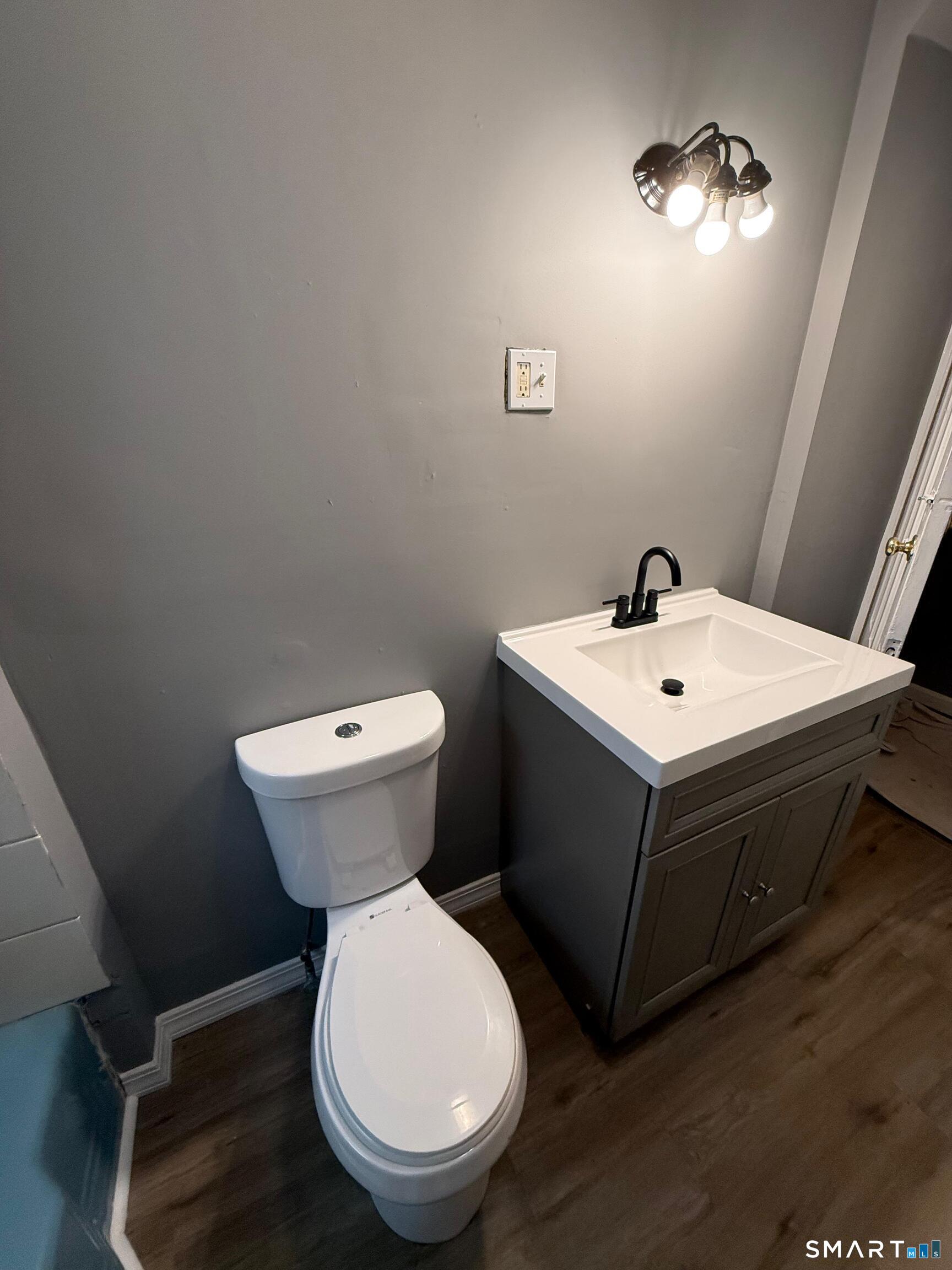 16 Fairview Street Waterbury CT 06710