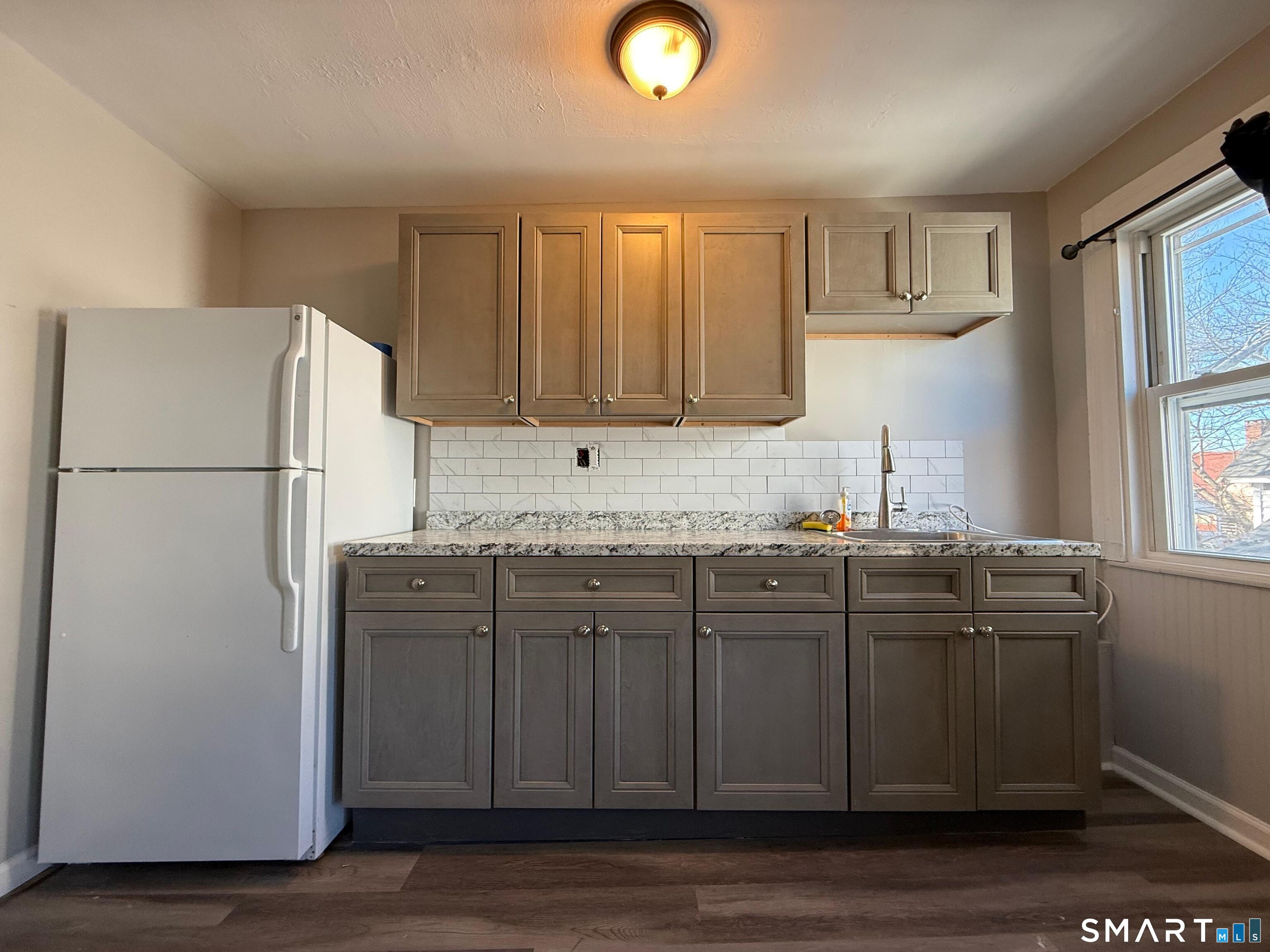 16 Fairview Street Waterbury CT 06710