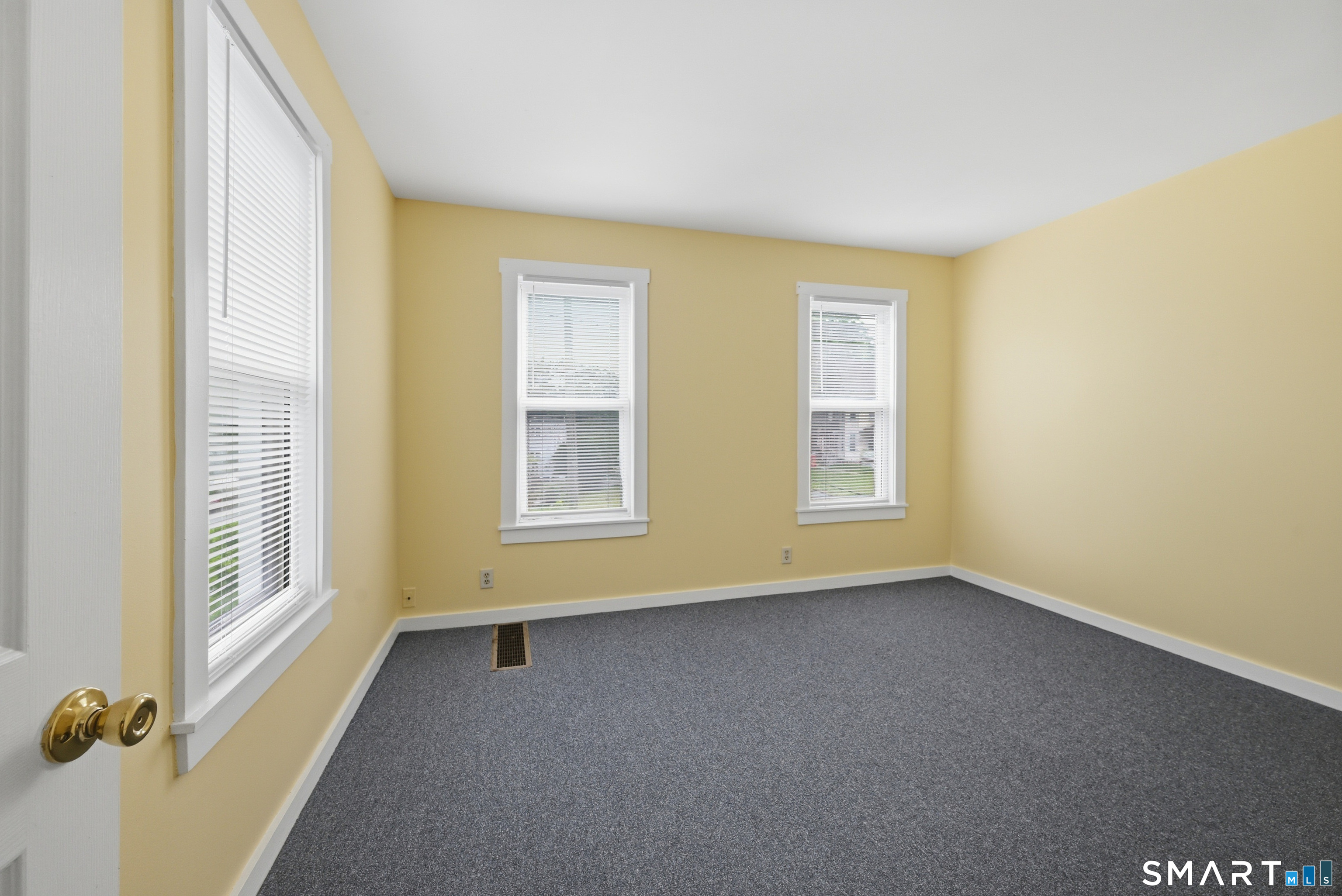 17 Lake Avenue Danbury CT 06810