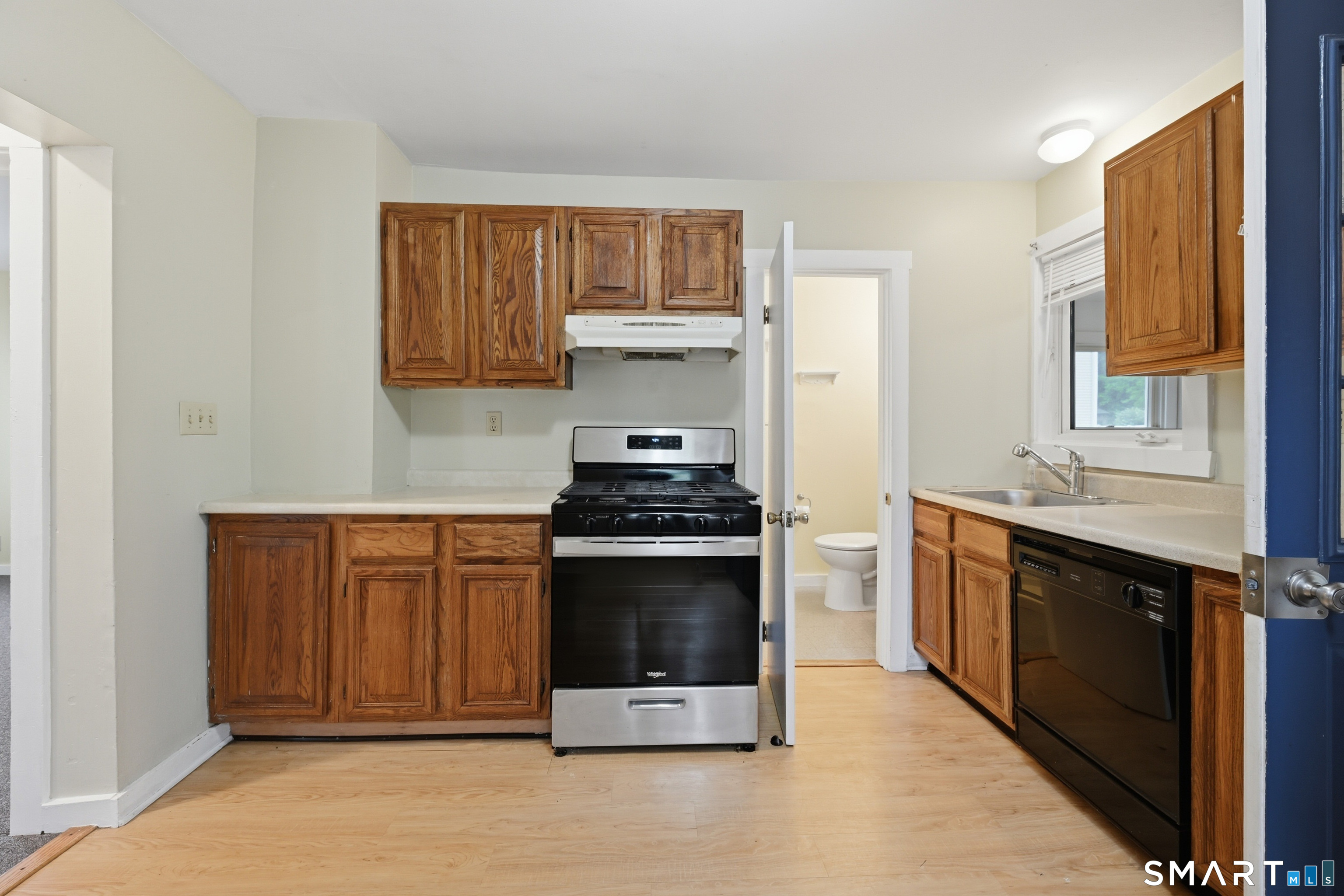 17 Lake Avenue Danbury CT 06810