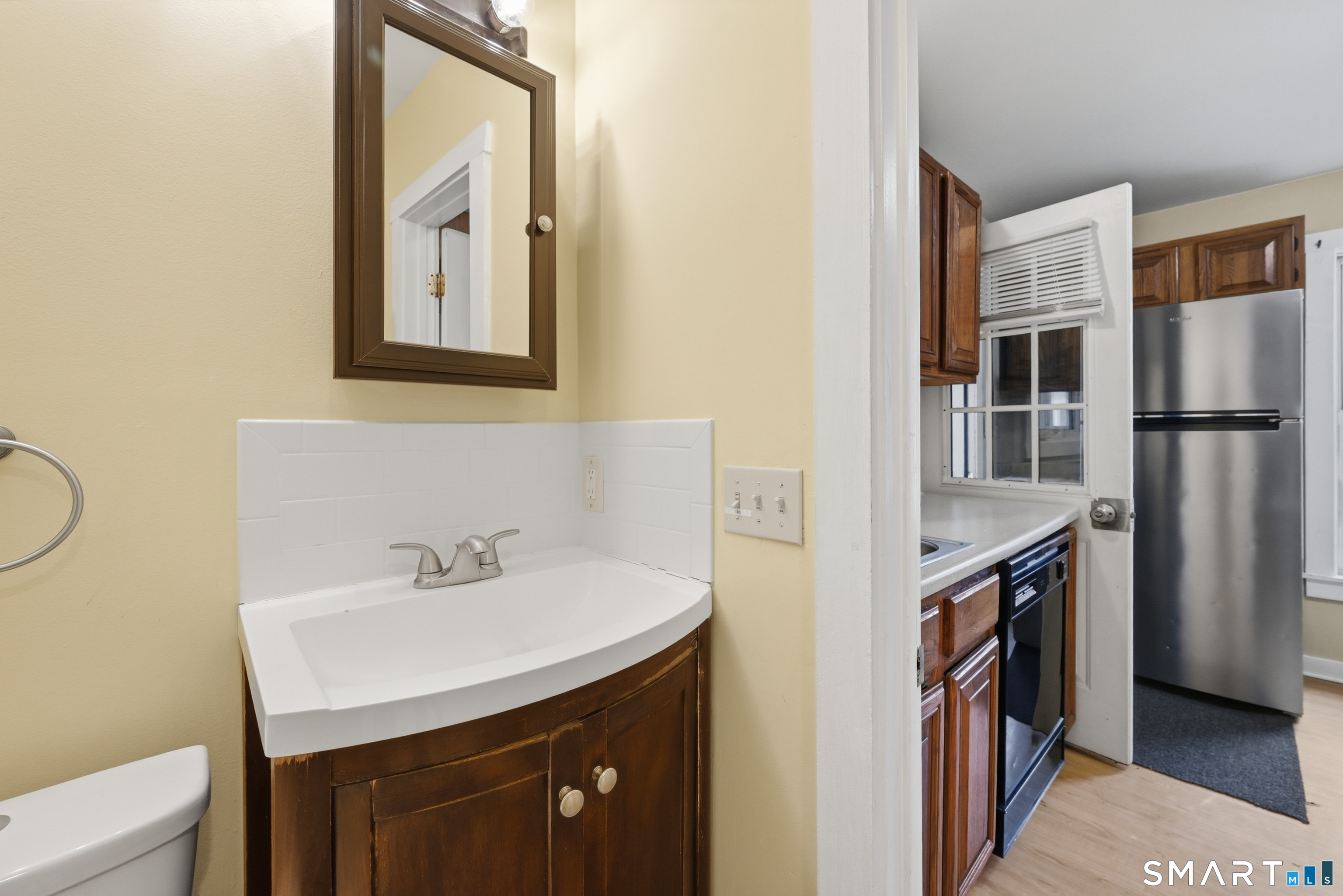 17 Lake Avenue Danbury CT 06810