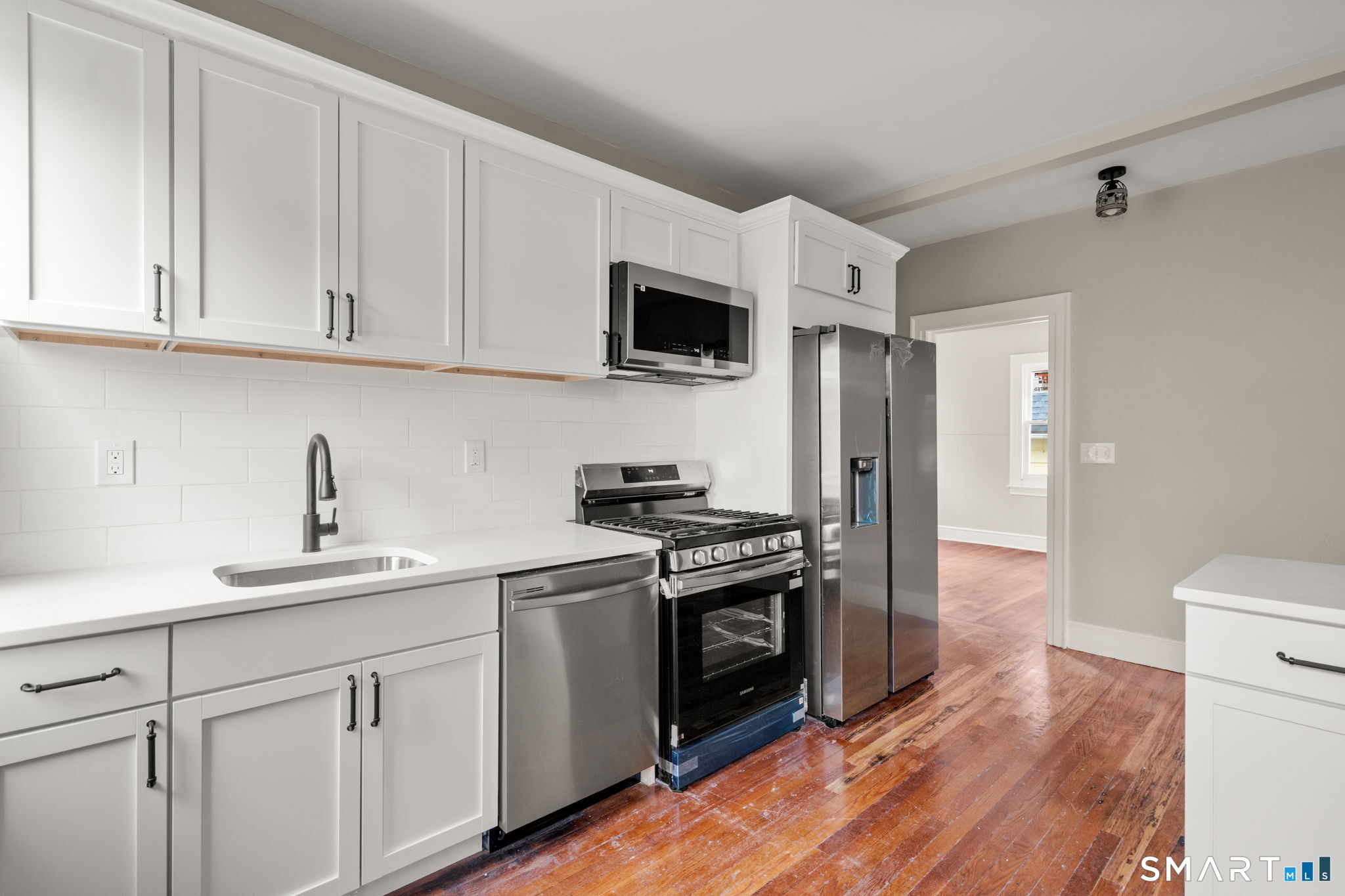 94 Thomas Street West Haven CT 06516
