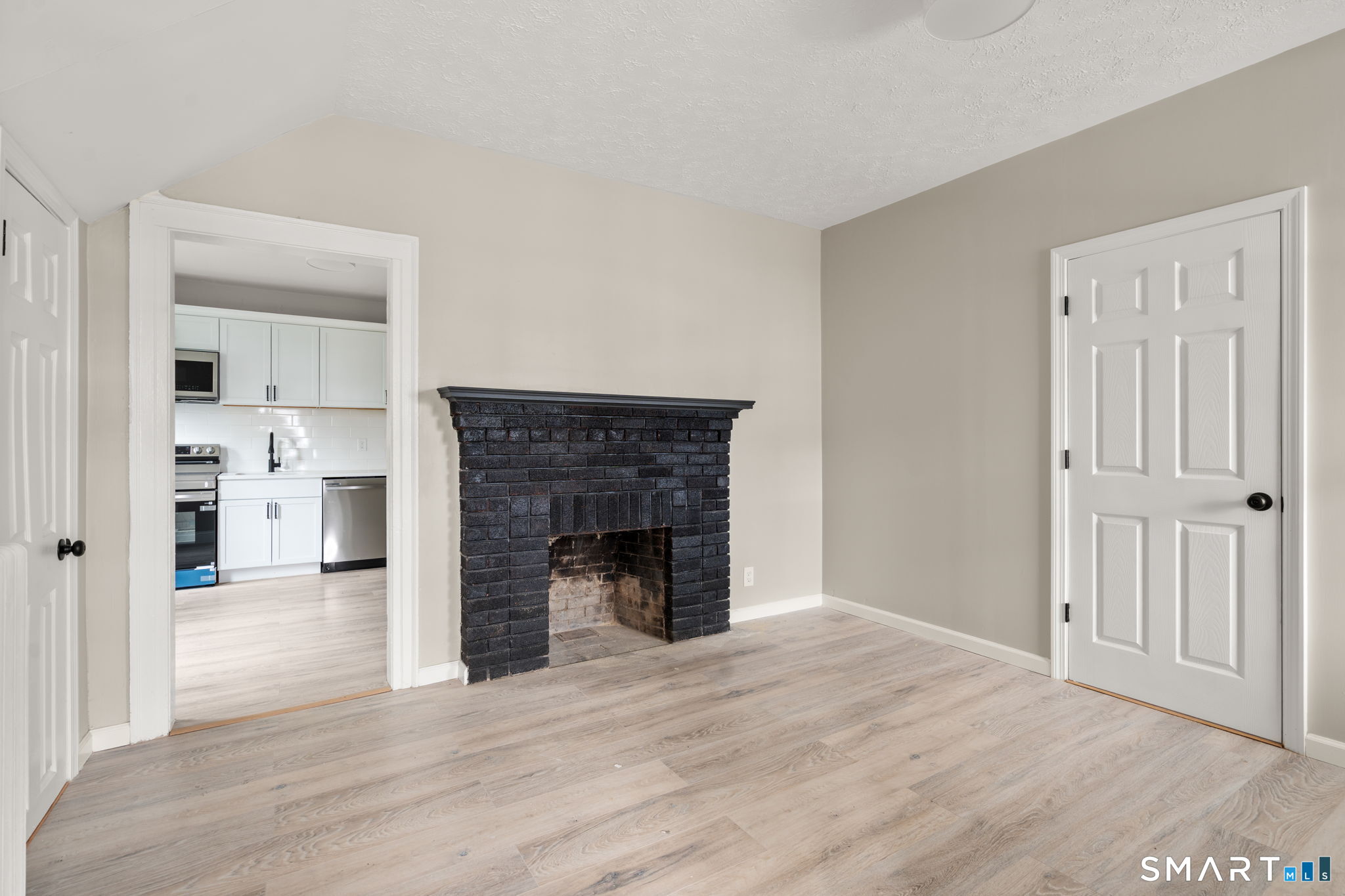 94 Thomas Street West Haven CT 06516