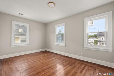 94 Thomas Street West Haven CT 06516