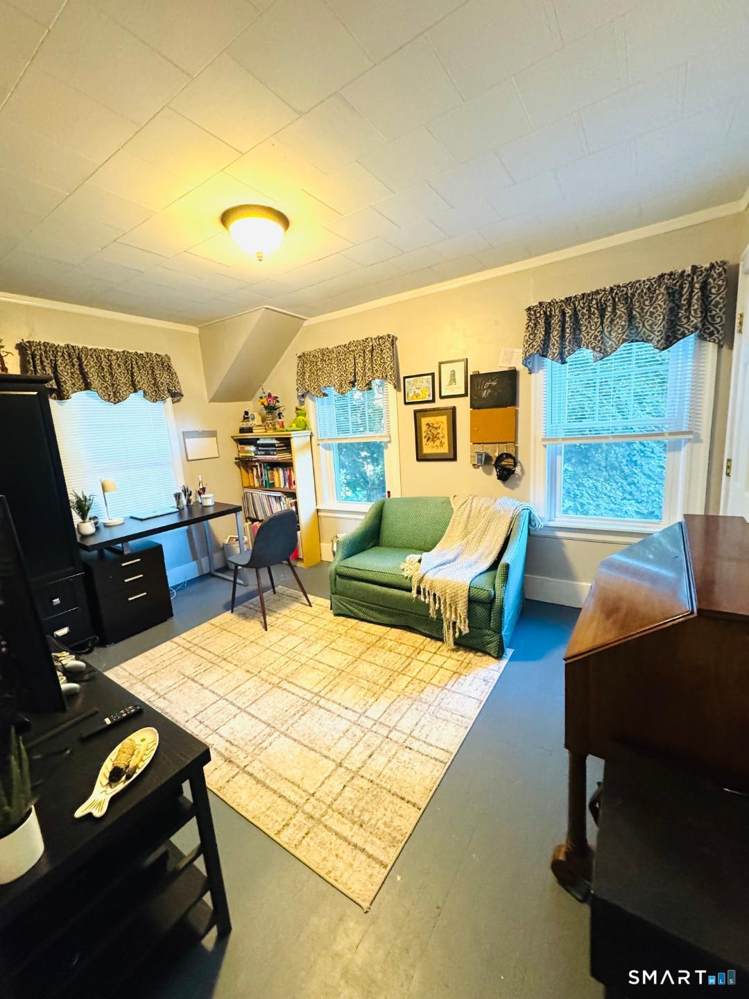 34 Woodstock Road Pomfret CT 06259
