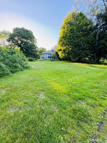 34 Woodstock Road Pomfret CT 06259