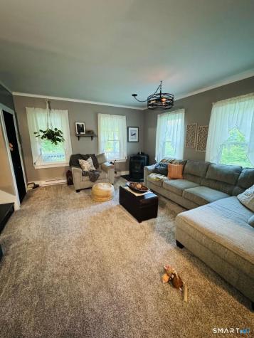 34 Woodstock Road Pomfret CT 06259