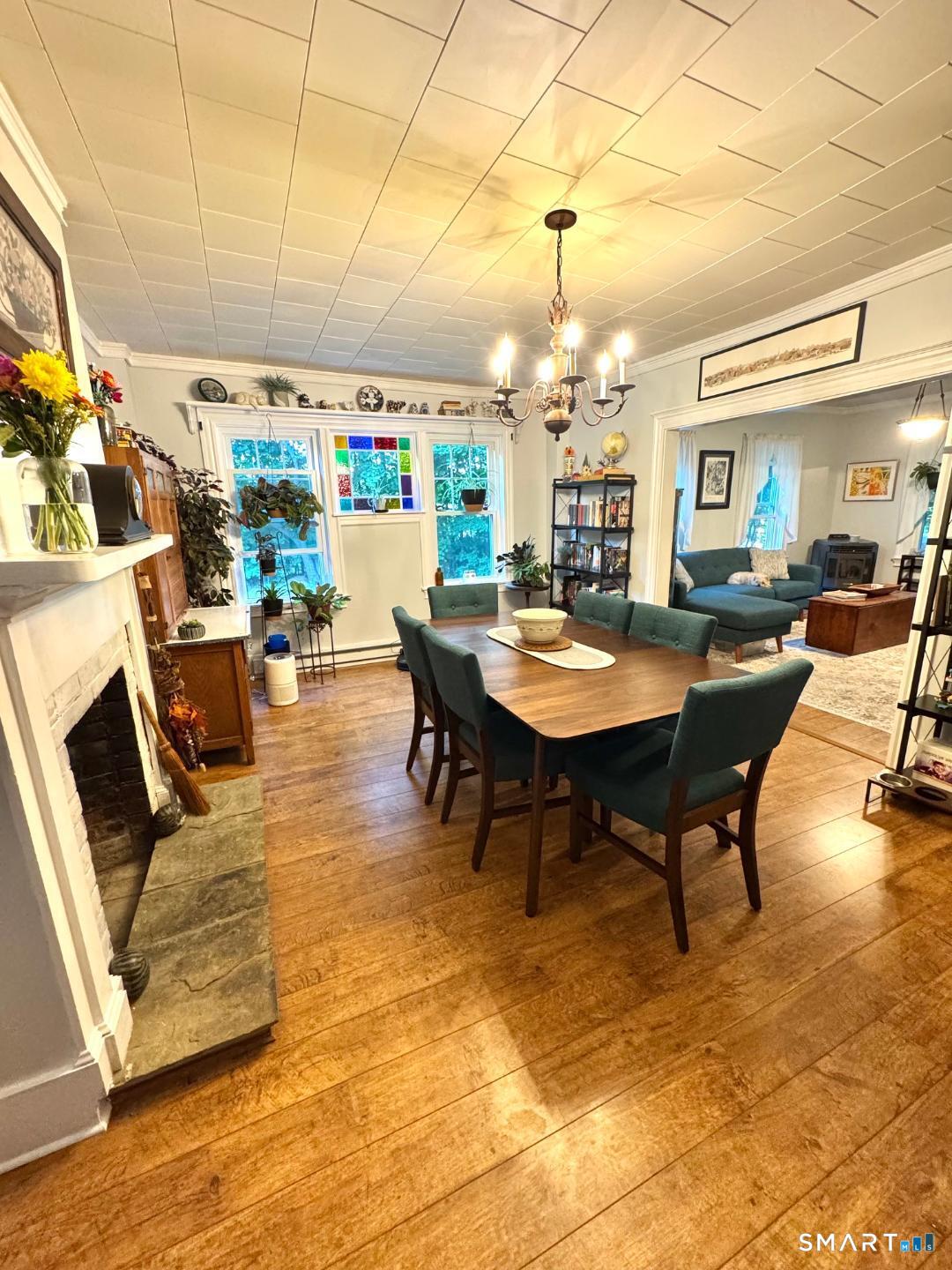 34 Woodstock Road Pomfret CT 06259