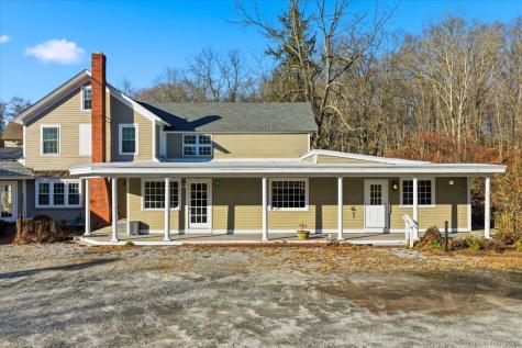 33 Deep River Road Essex CT 06409
